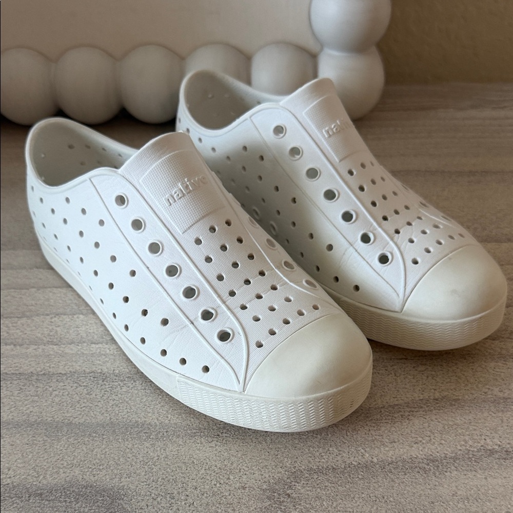 Girls Native White Sneakers
